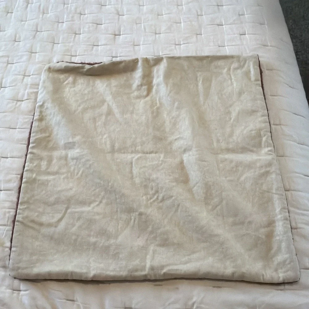 Pottery Barn Boucle Pillow Cover 20